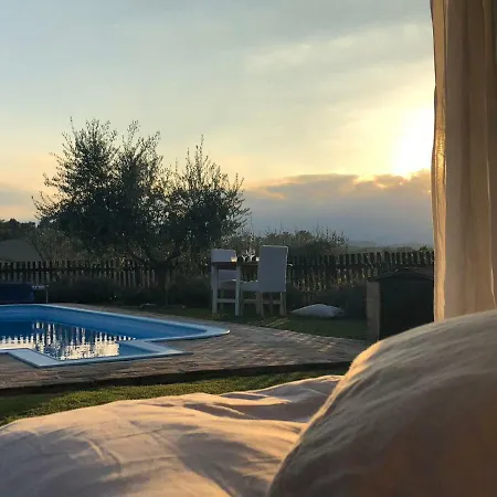Glamping A Bordo Piscina Роскошный шатер *